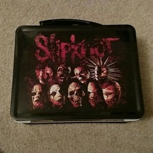 A Slipknot metal lunch box with a Slipknot thermos